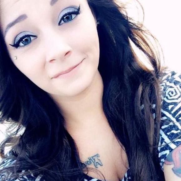 Meet your Posher, Kayla - Picture 1 of 1